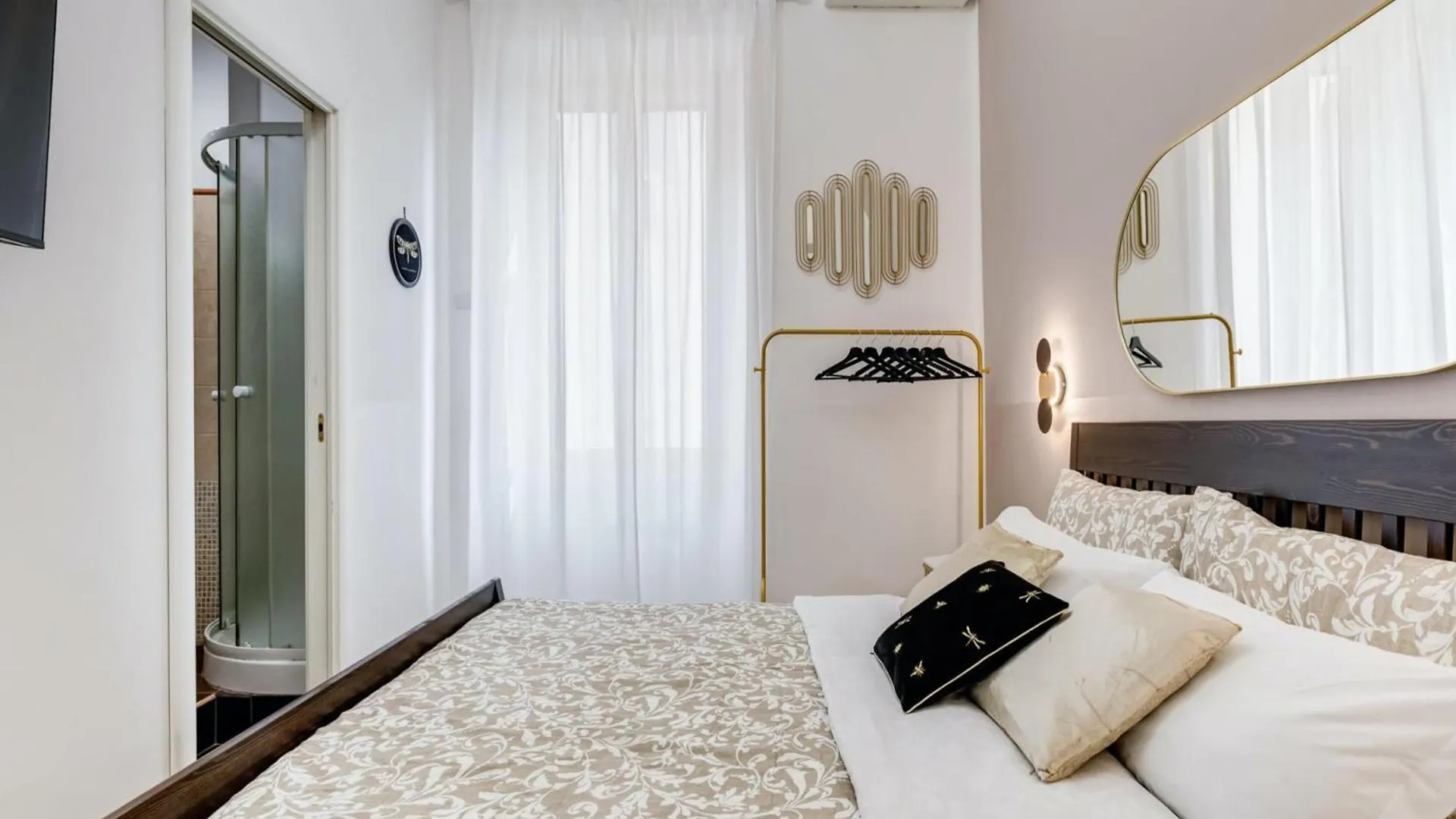Stone Ridge Estates Premium Apartments Милан Италия